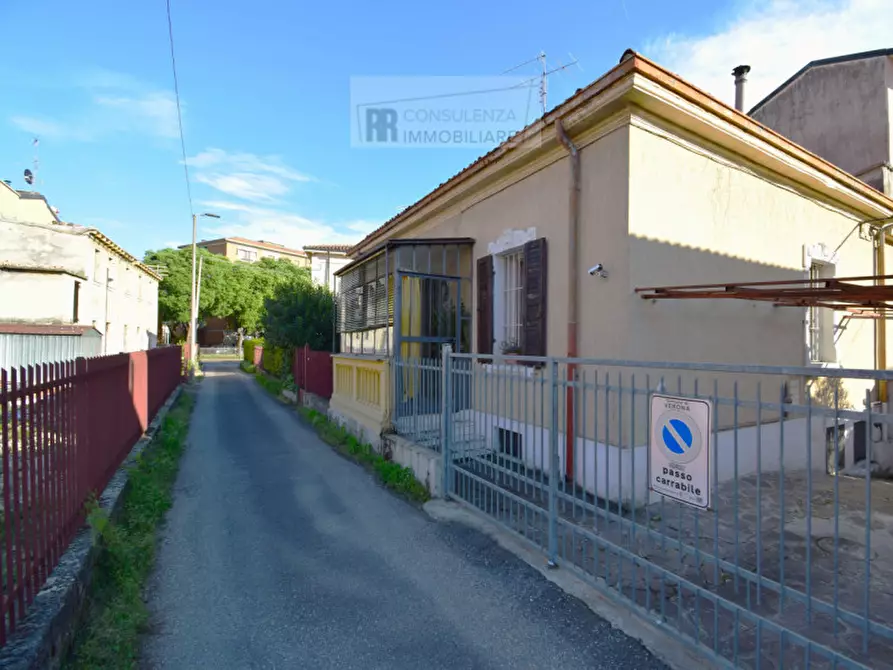 Immagine 1 di Casa indipendente in vendita  in Via Golosine a Verona