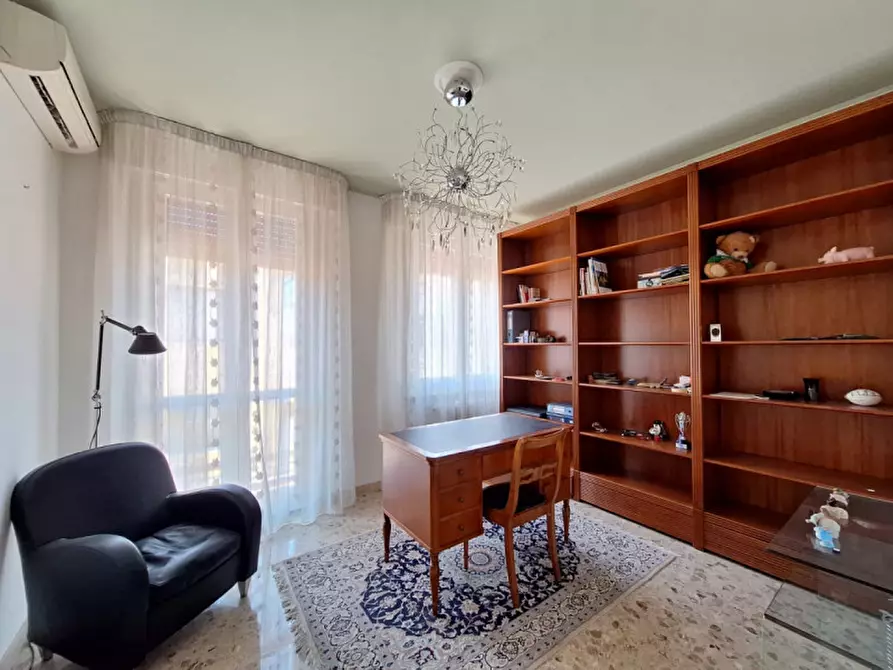 Immagine 1 di Appartamento in vendita  in Via Giuseppe Mazzini a Rovigo