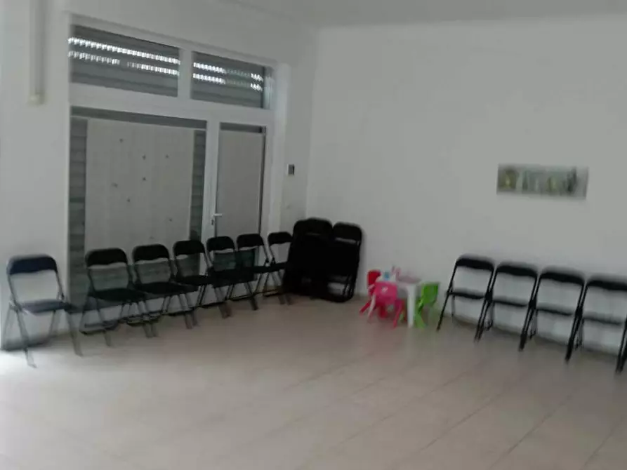 Immagine 3 di Negozio in vendita  in C.da Scopinaro a Ostuni