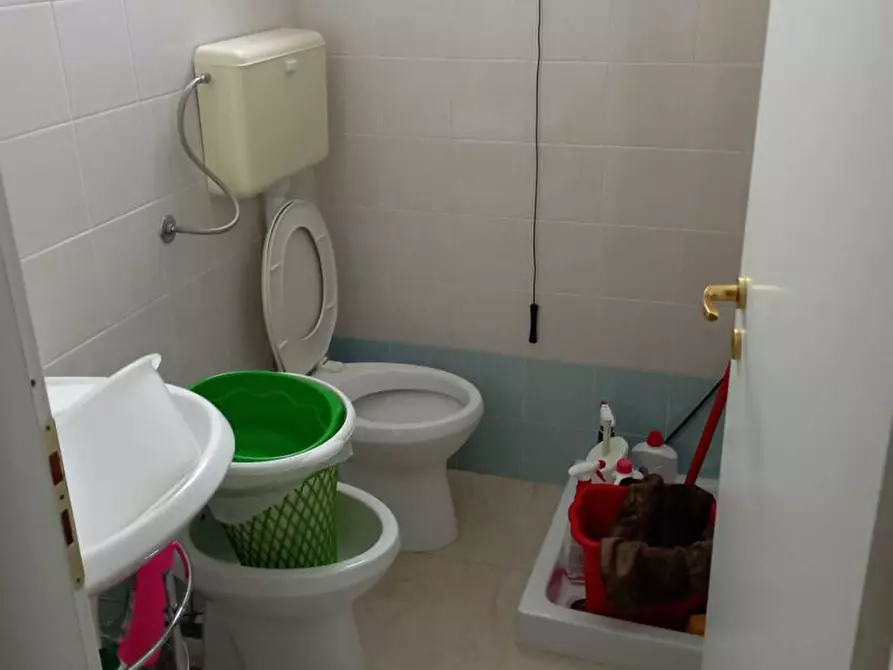 Immagine 8 di Negozio in vendita  in C.da Scopinaro a Ostuni