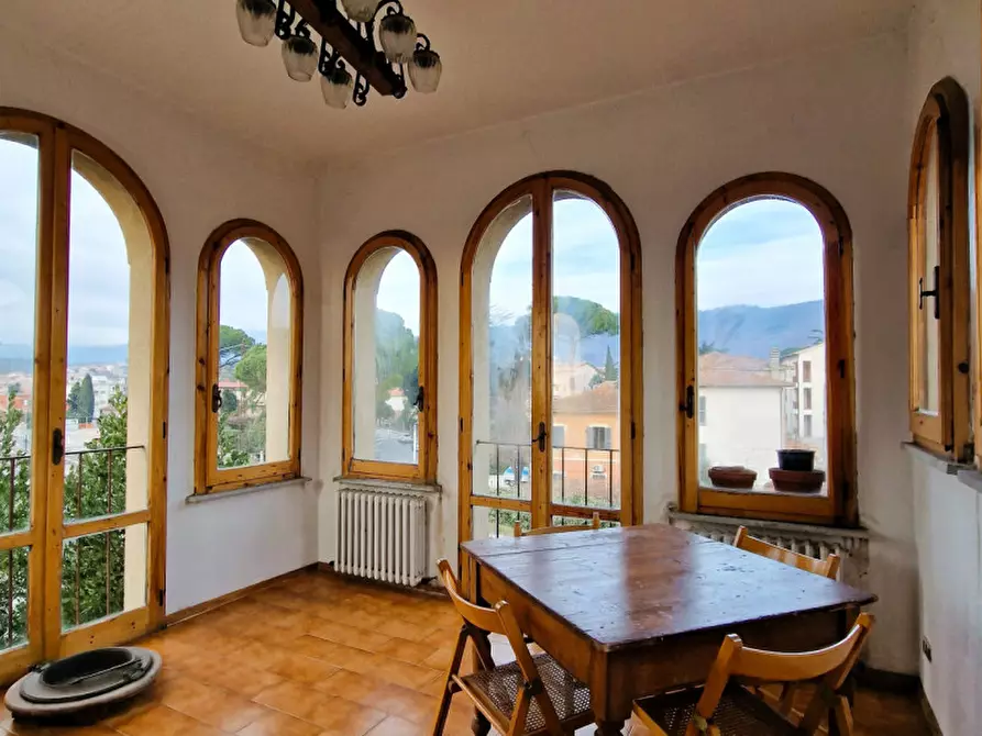 Immagine 3 di Appartamento in vendita  a Passignano Sul Trasimeno