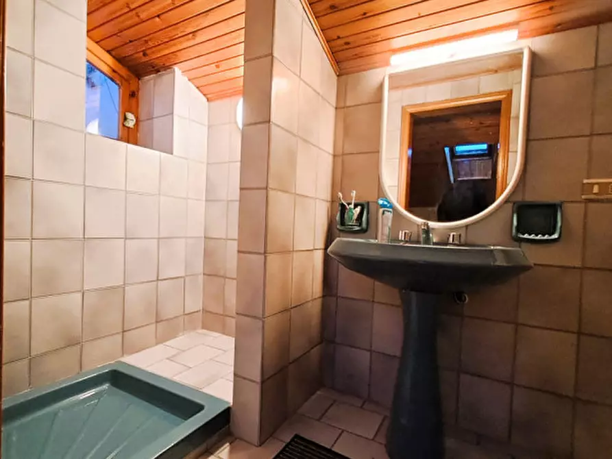 Immagine 8 di Appartamento in vendita  a Passignano Sul Trasimeno