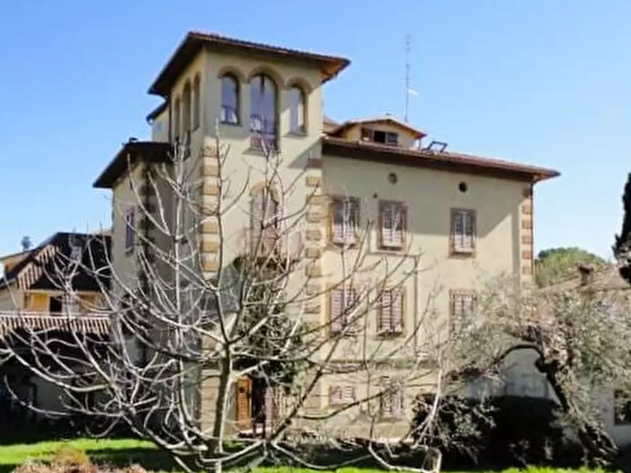 Immagine 11 di Appartamento in vendita  a Passignano Sul Trasimeno