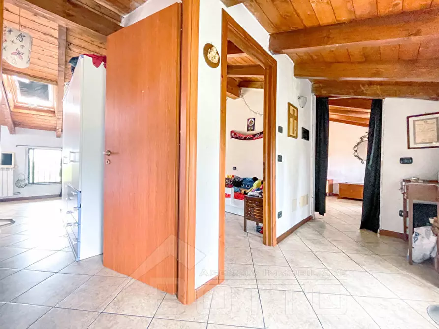 Immagine 11 di Casa indipendente in vendita  in via del ponte 10 a Momo