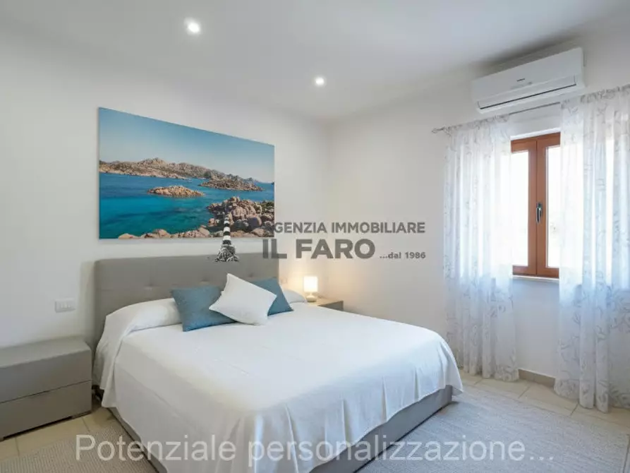 Immagine 3 di Appartamento in vendita  in Via Cala Chiesa a La Maddalena