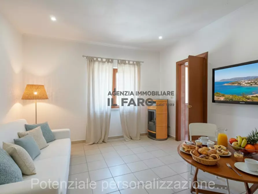 Immagine 6 di Appartamento in vendita  in Via Cala Chiesa a La Maddalena