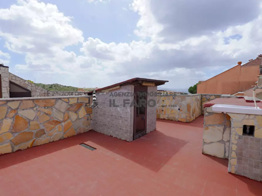 Immagine 13 di Appartamento in vendita  in Via Cala Chiesa a La Maddalena