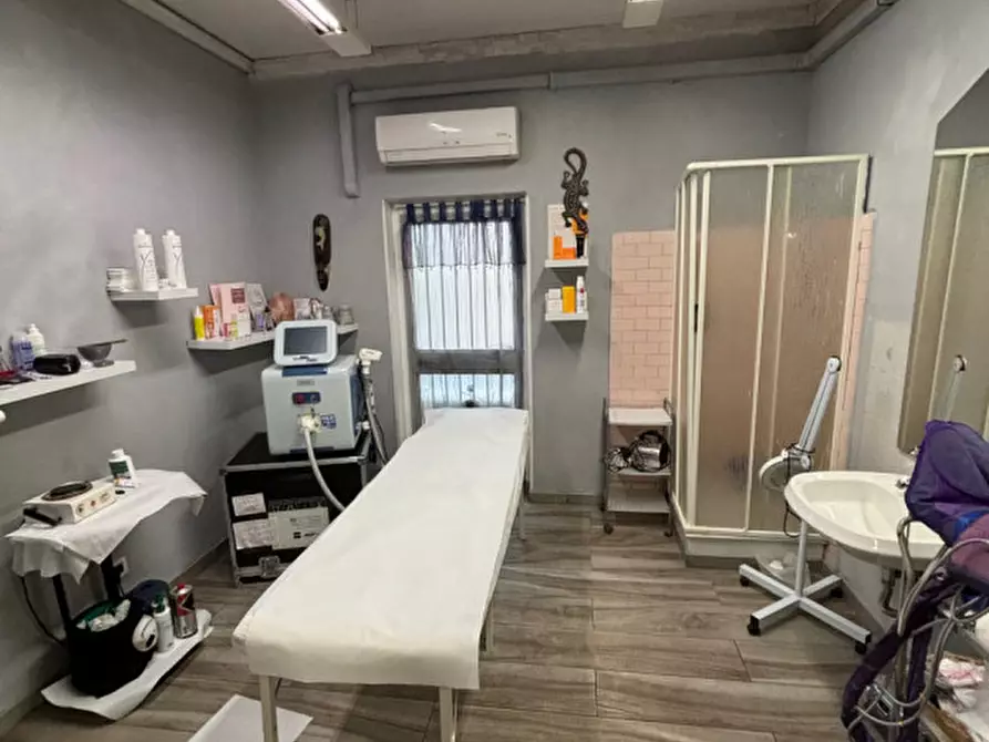 Immagine 7 di Attività commerciale in affitto  in VIA DELL'OLIVUZZO a Firenze