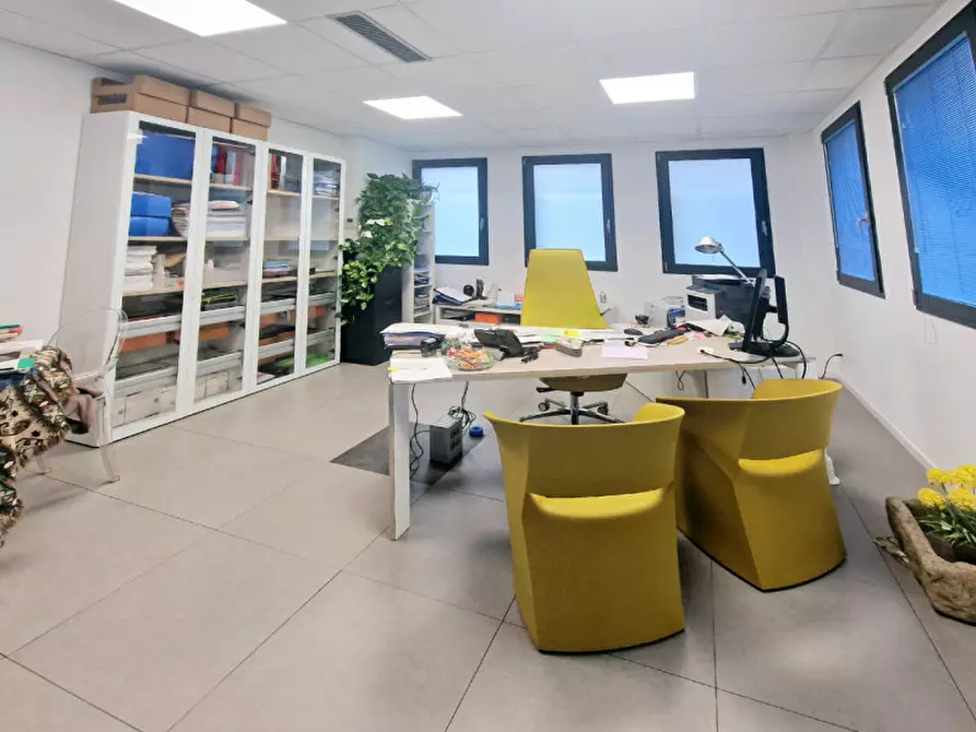 Immagine 3 di Ufficio in vendita  in VIA BORGOFURO a Este