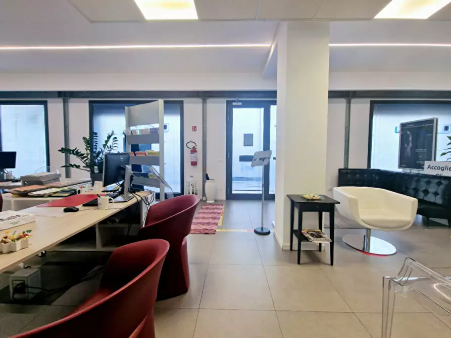 Immagine 4 di Ufficio in vendita  in VIA BORGOFURO a Este