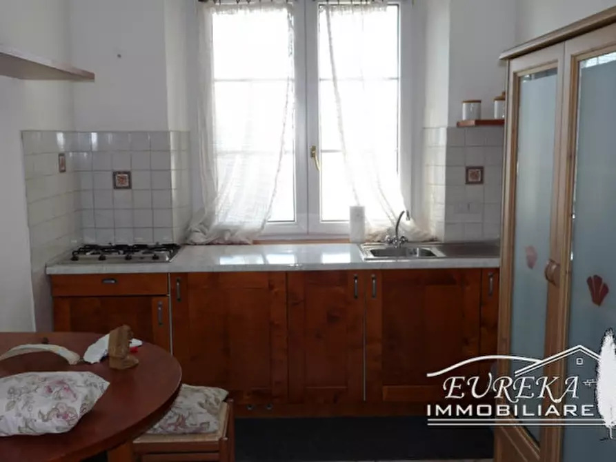 Immagine 13 di Villa in vendita  in via roma 152 a Castiglione Del Lago