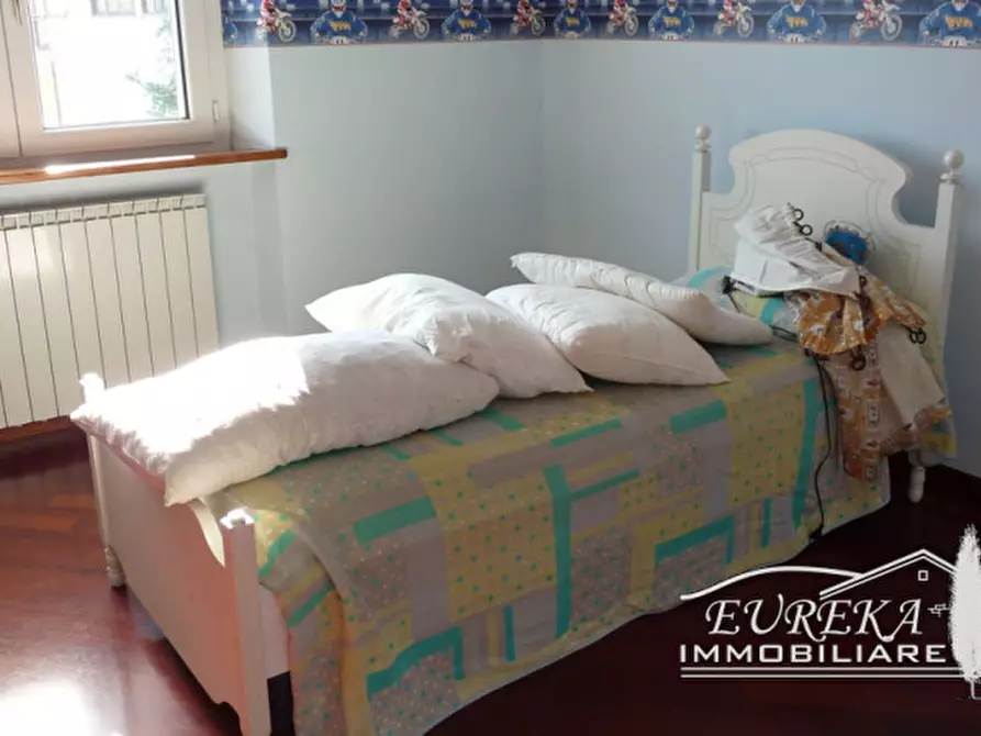 Immagine 19 di Villa in vendita  in via roma 152 a Castiglione Del Lago