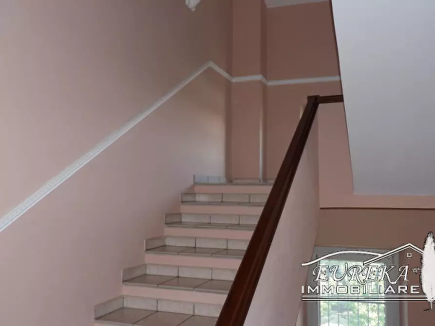 Immagine 32 di Villa in vendita  in via roma 152 a Castiglione Del Lago