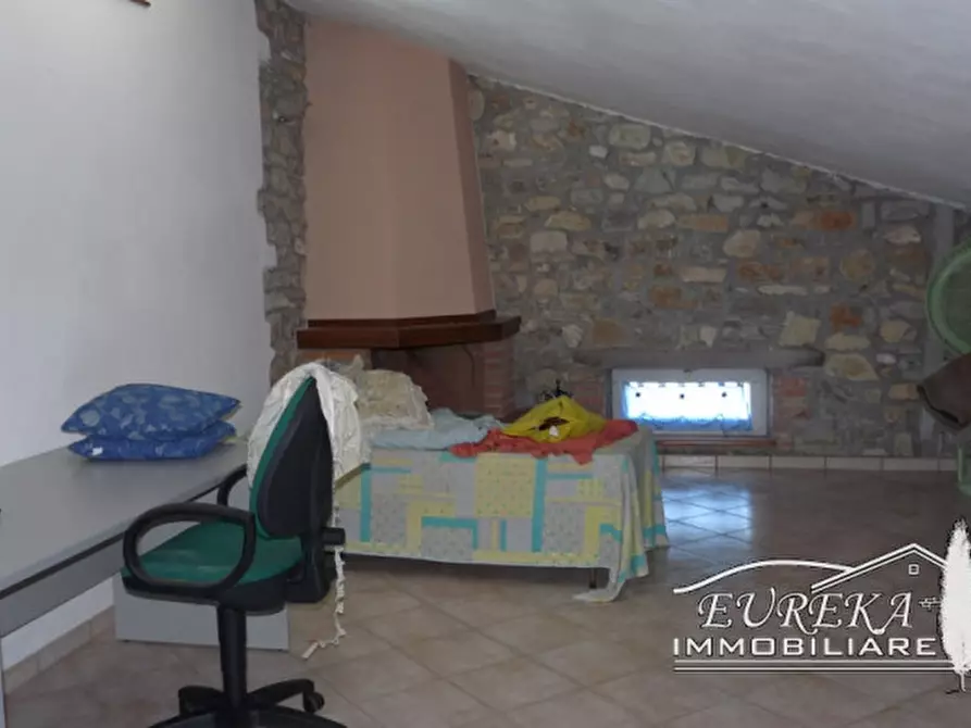 Immagine 35 di Villa in vendita  in via roma 152 a Castiglione Del Lago