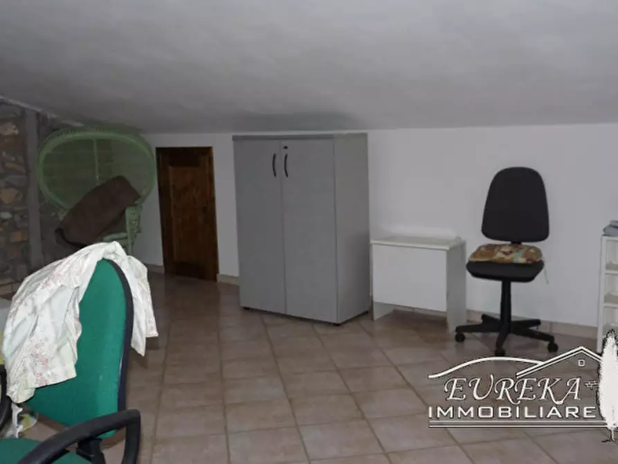 Immagine 36 di Villa in vendita  in via roma 152 a Castiglione Del Lago