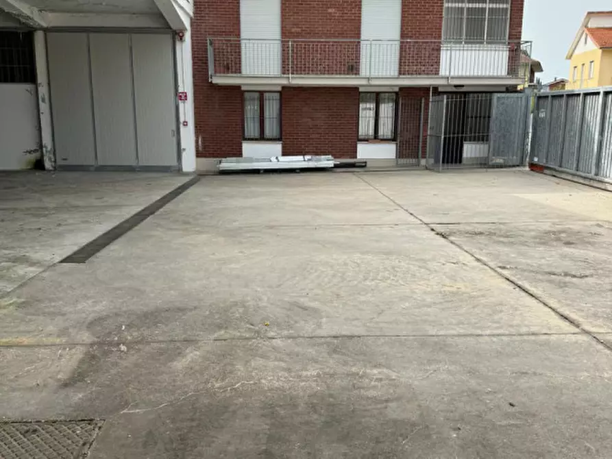 Immagine 5 di Capannone industriale in vendita  in viale professor gabetti a Dogliani