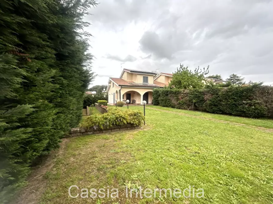 Immagine 1 di Casa quadrifamiliare in vendita  in Via Monte Bianchello 13 a Nepi