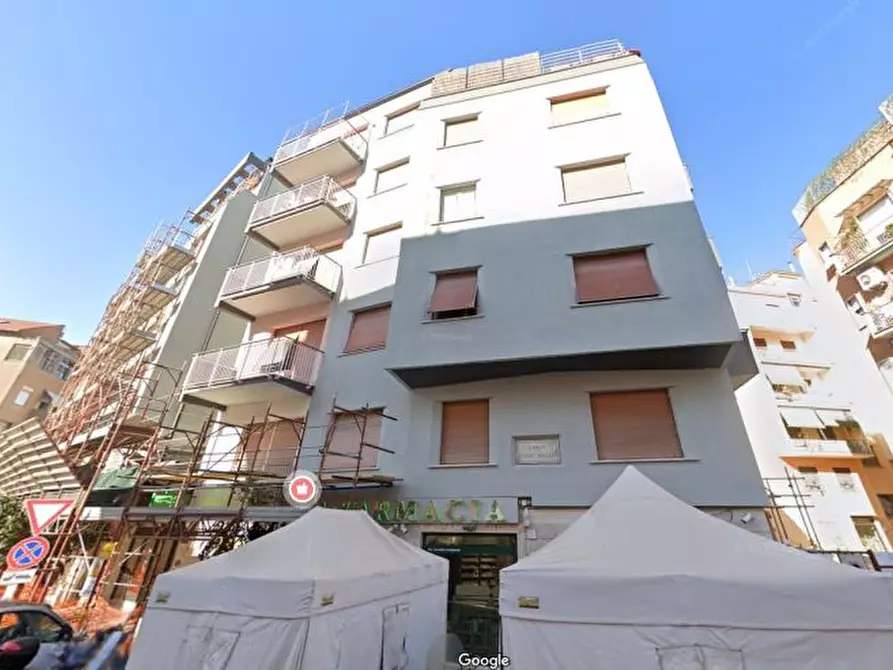 Immagine 1 di Appartamento in vendita  in LARGO LUCIO APULEIO a Roma
