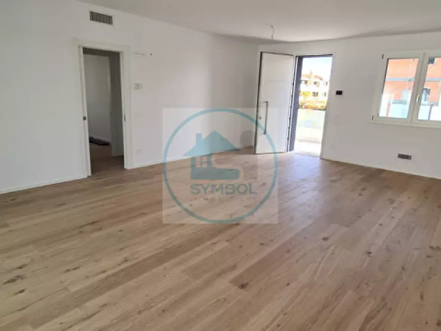 Immagine 2 di Appartamento in vendita  in VIA CADORE a Salzano