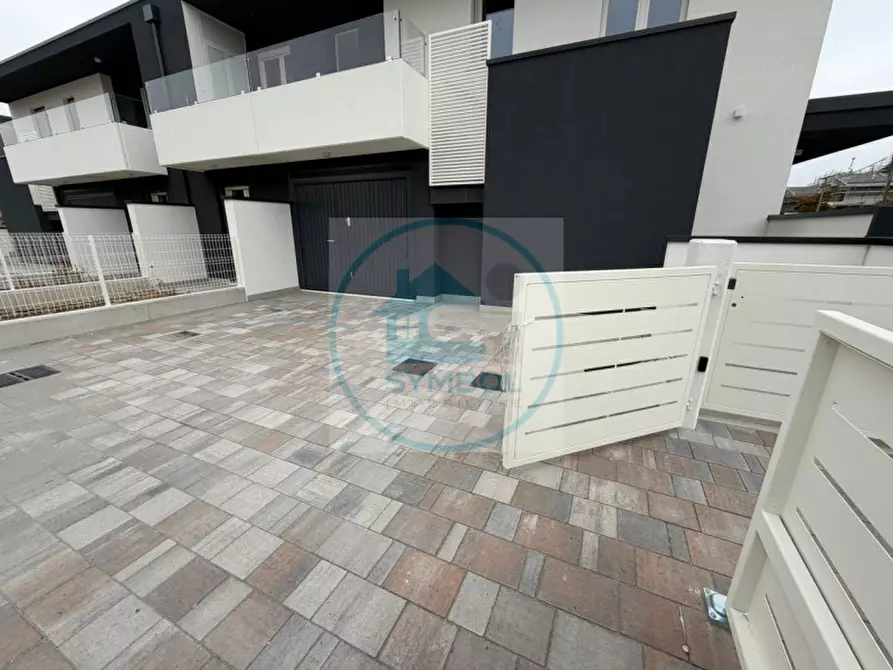 Immagine 25 di Appartamento in vendita  in VIA CADORE a Salzano