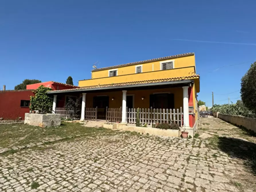 Immagine 2 di Casa indipendente in vendita  in Contrada Fondi San Filippo a Rosolini