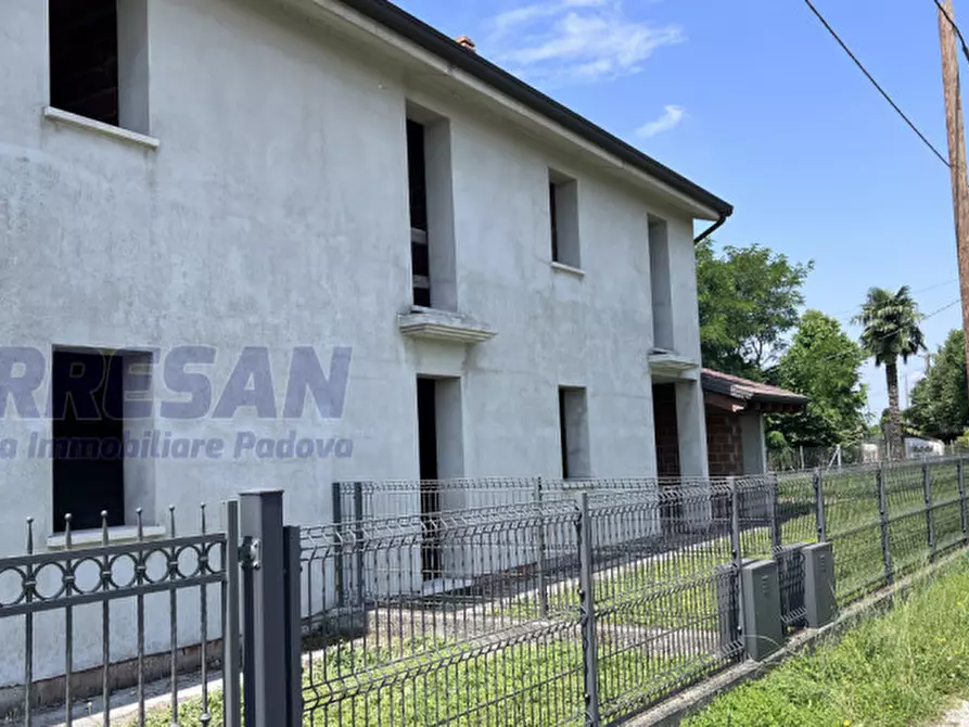 Immagine 1 di Casa bifamiliare in vendita  in via Bassa a Villafranca Padovana