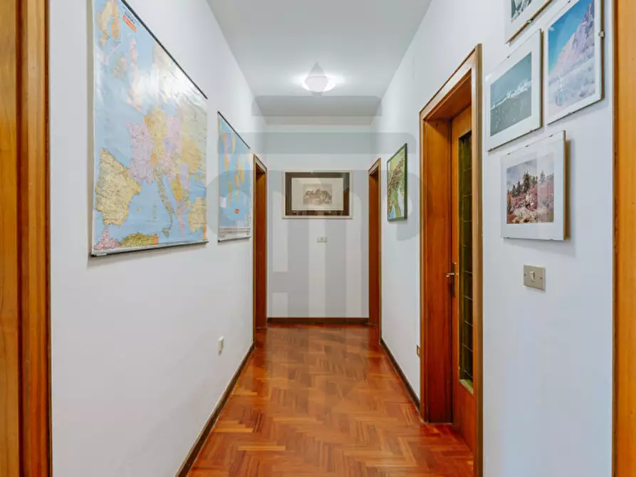 Immagine 31 di Appartamento in vendita  in Via MAx-Sparer Nr. 90 a Appiano Sulla Strada Del Vino .Eppan An Der.