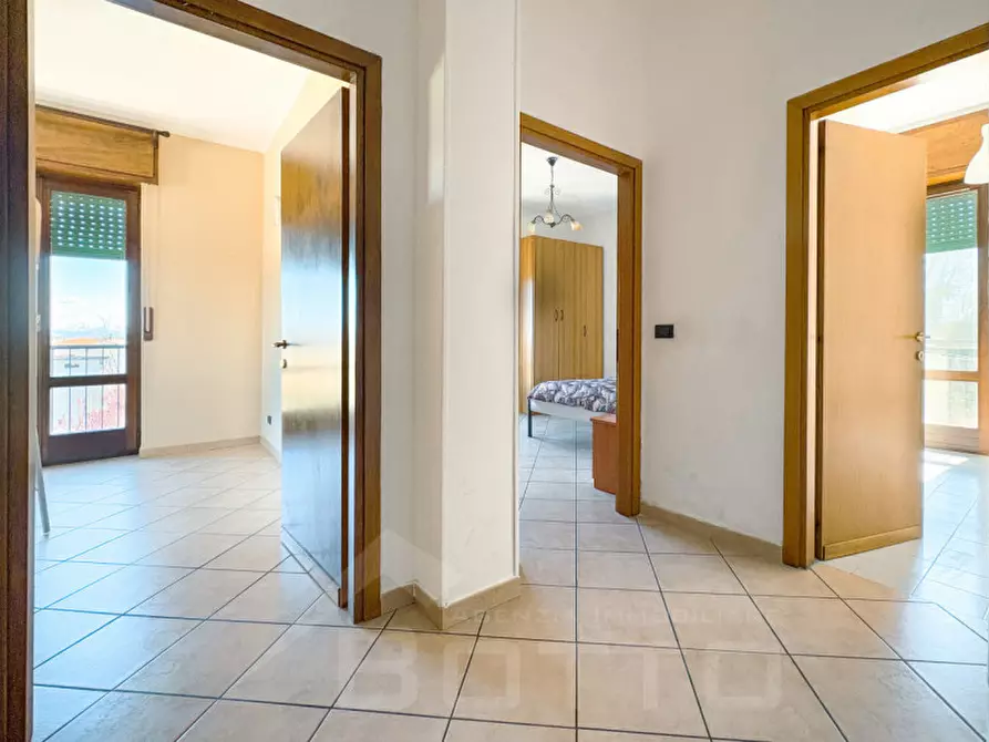 Immagine 11 di Appartamento in vendita  in Via Don Giovanni Minzoni 81 a Bellinzago Novarese