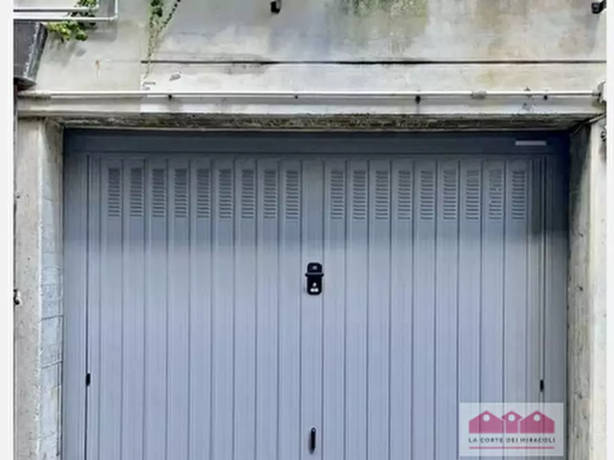 Immagine 3 di Garage in vendita  in Via Pacinotti a Vicenza