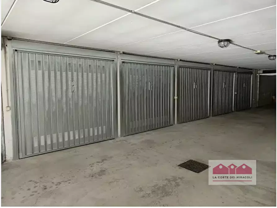 Immagine 6 di Garage in vendita  in Via Pacinotti a Vicenza