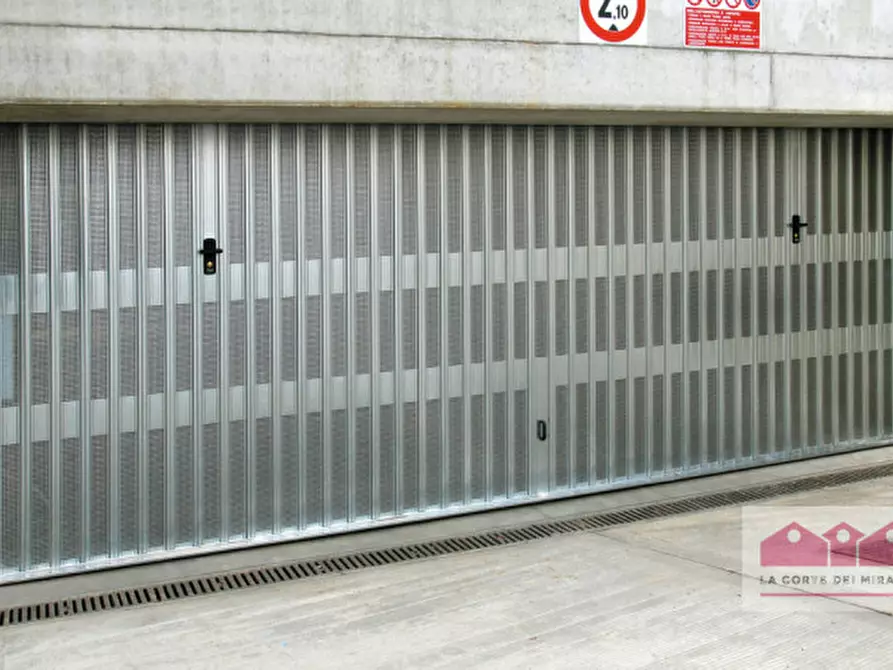 Immagine 8 di Garage in vendita  in Via Pacinotti a Vicenza