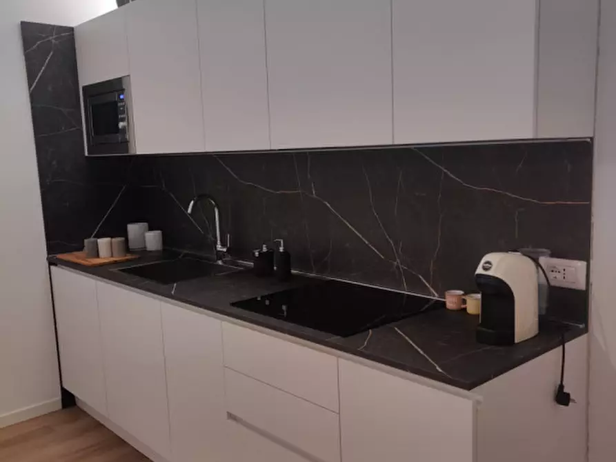 Immagine 23 di Monolocale in affitto  in Viale Delle Terme 3 a Abano Terme