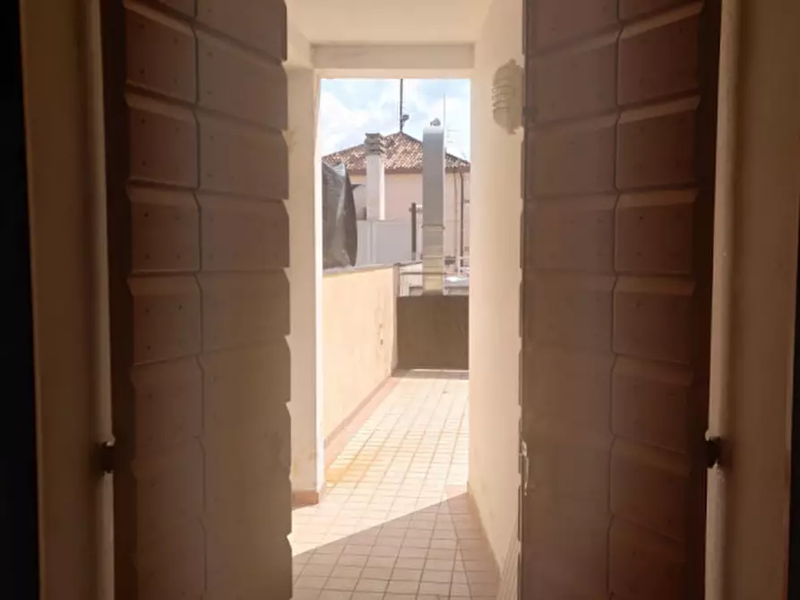 Immagine 24 di Monolocale in affitto  in Viale Delle Terme 3 a Abano Terme