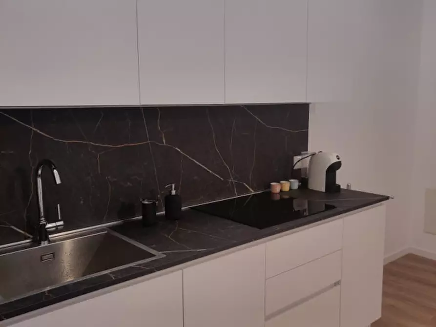 Immagine 25 di Monolocale in affitto  in Viale Delle Terme 3 a Abano Terme