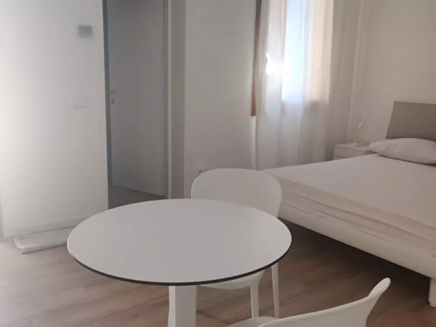 Immagine 28 di Monolocale in affitto  in Viale Delle Terme 3 a Abano Terme