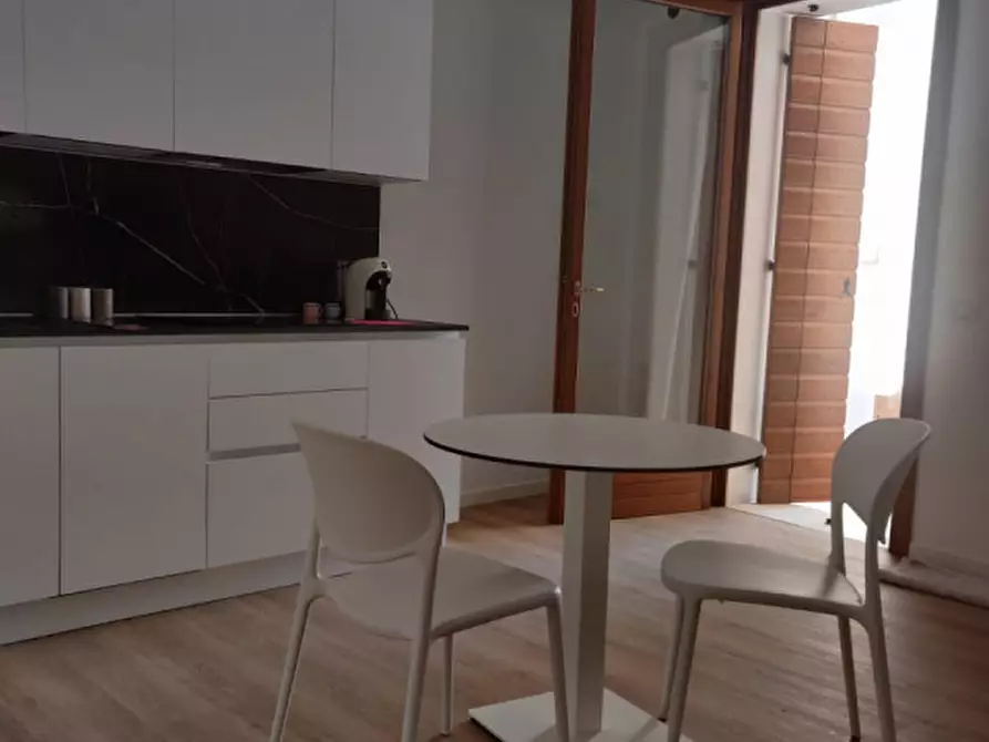 Immagine 47 di Monolocale in affitto  in Viale Delle Terme 3 a Abano Terme