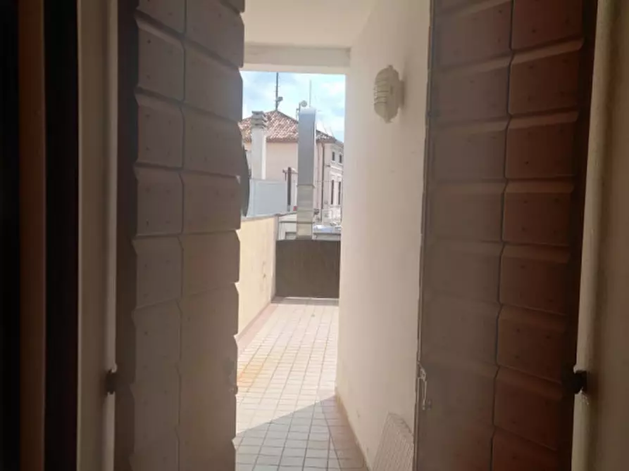 Immagine 48 di Monolocale in affitto  in Viale Delle Terme 3 a Abano Terme