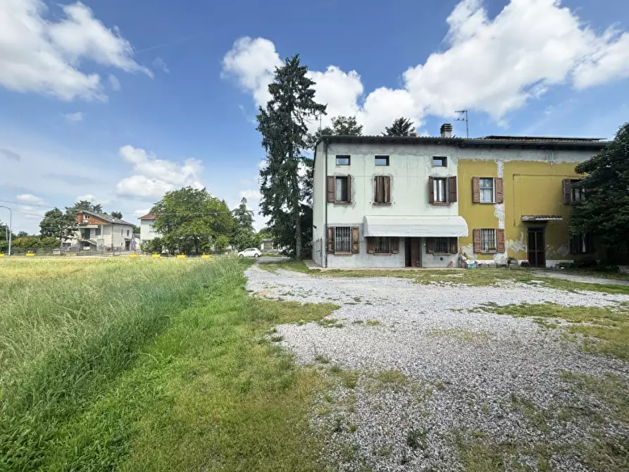 Immagine 1 di Villetta a schiera in vendita  in Fraz. Sanguigna, 77 a Colorno