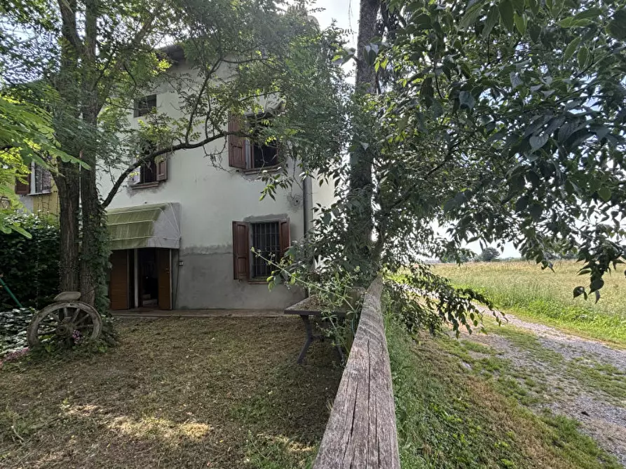 Immagine 5 di Villetta a schiera in vendita  in Fraz. Sanguigna, 77 a Colorno