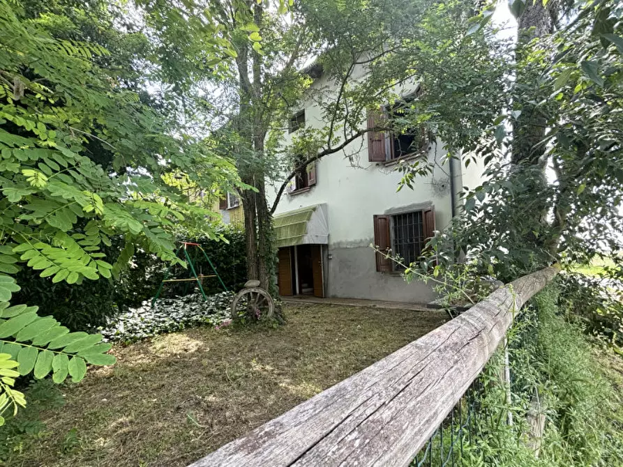 Immagine 7 di Villetta a schiera in vendita  in Fraz. Sanguigna, 77 a Colorno