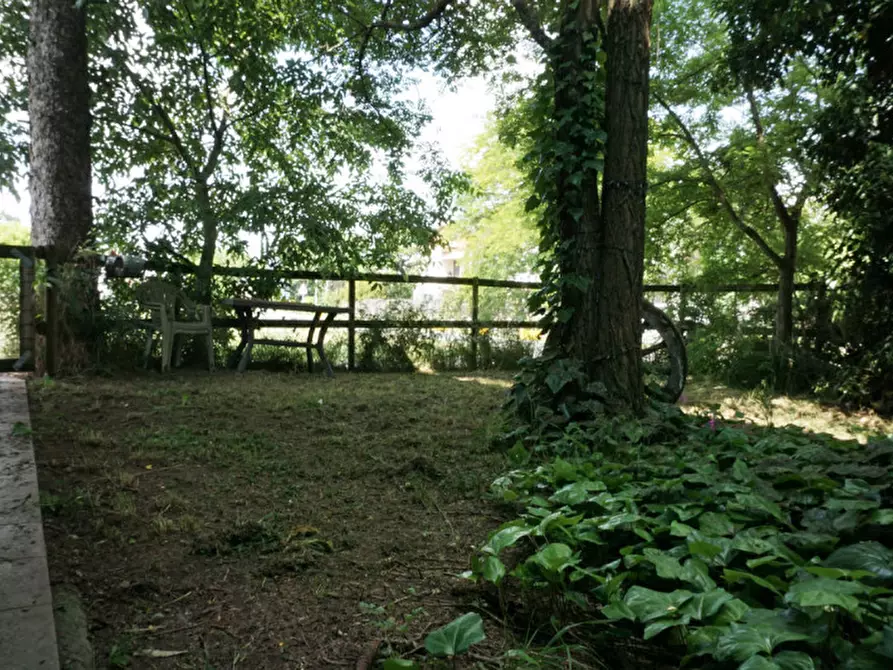 Immagine 40 di Villetta a schiera in vendita  in Fraz. Sanguigna, 77 a Colorno