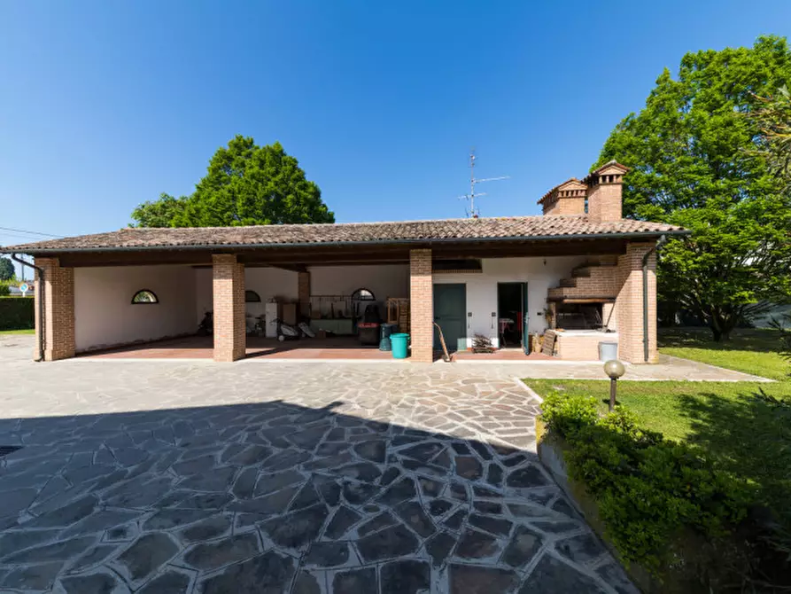 Immagine 20 di Villa in vendita  in VIA CANEVARE a Ospedaletto Euganeo