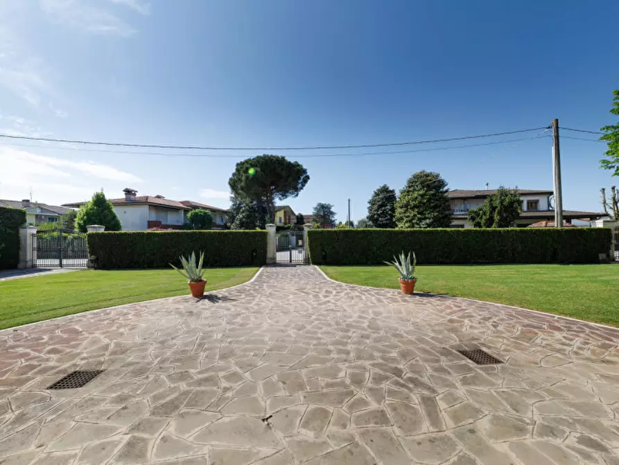 Immagine 21 di Villa in vendita  in VIA CANEVARE a Ospedaletto Euganeo