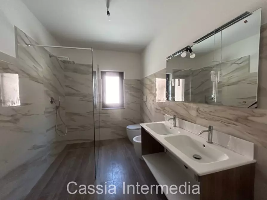 Immagine 37 di Villa in vendita  in Via Salomonio 42 a Nepi