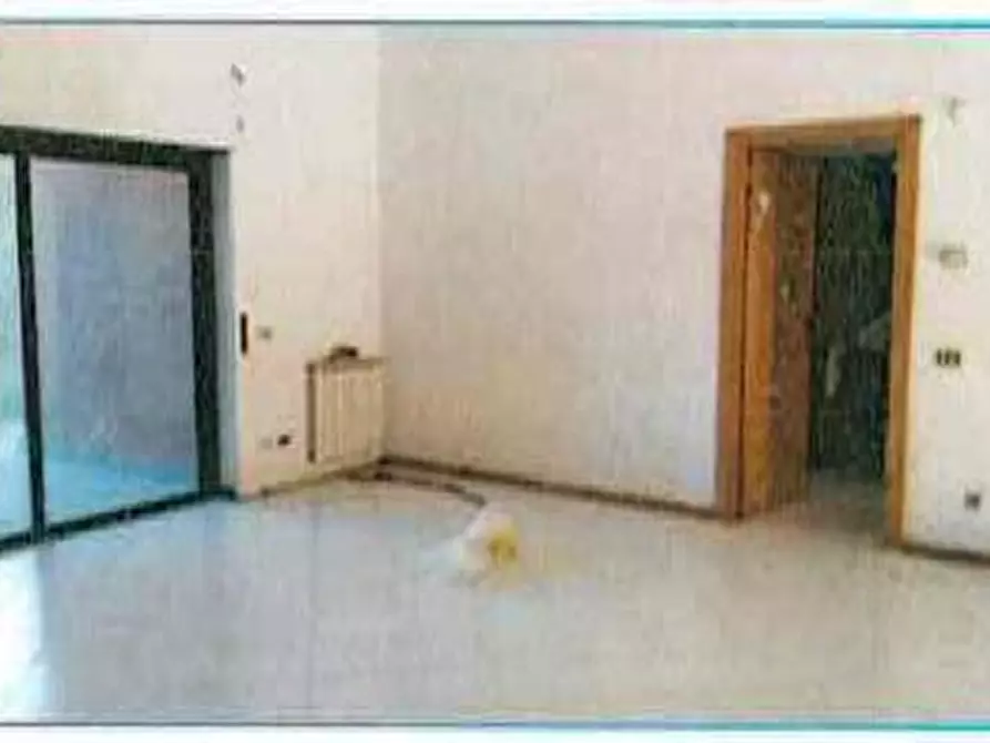 Immagine 1 di Appartamento in vendita  in Largo Olgiata  - Isola 19 a Roma