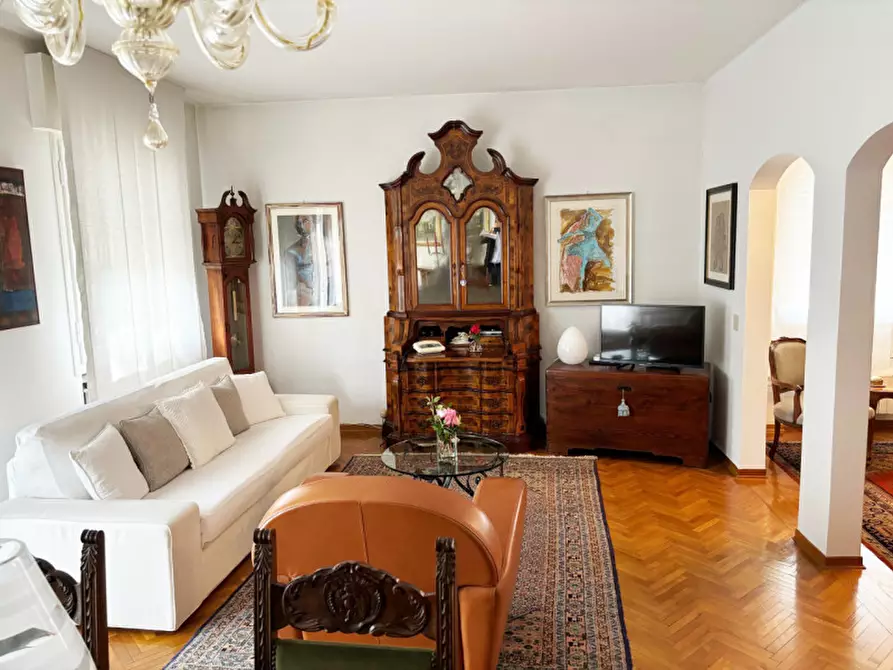 Immagine 6 di Casa bifamiliare in vendita  in Via Luneo a Spinea