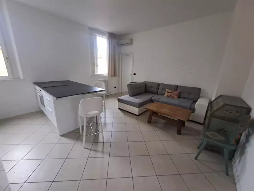 Immagine 1 di Appartamento in affitto  in Via Parisio a Bologna