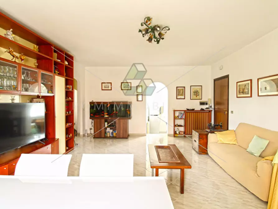 Immagine 5 di Casa bifamiliare in vendita  in Via Francesco Petrarca a Tivoli