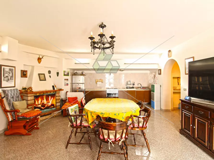 Immagine 28 di Casa bifamiliare in vendita  in Via Francesco Petrarca a Tivoli