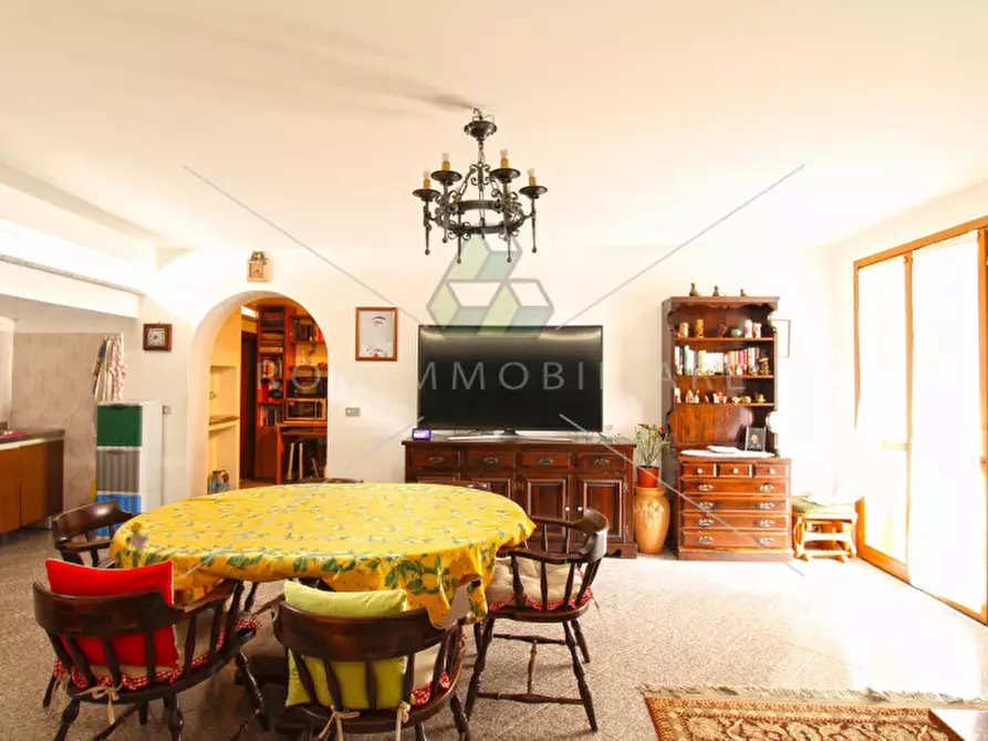 Immagine 29 di Casa bifamiliare in vendita  in Via Francesco Petrarca a Tivoli